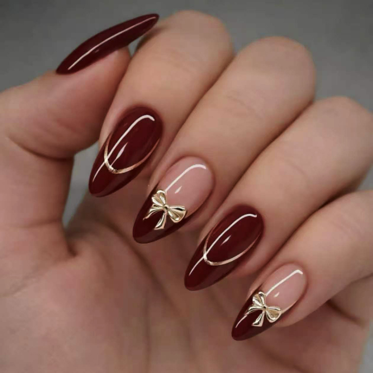 Nail Art Red - 24Pcs Retro Wine Red French Almond
