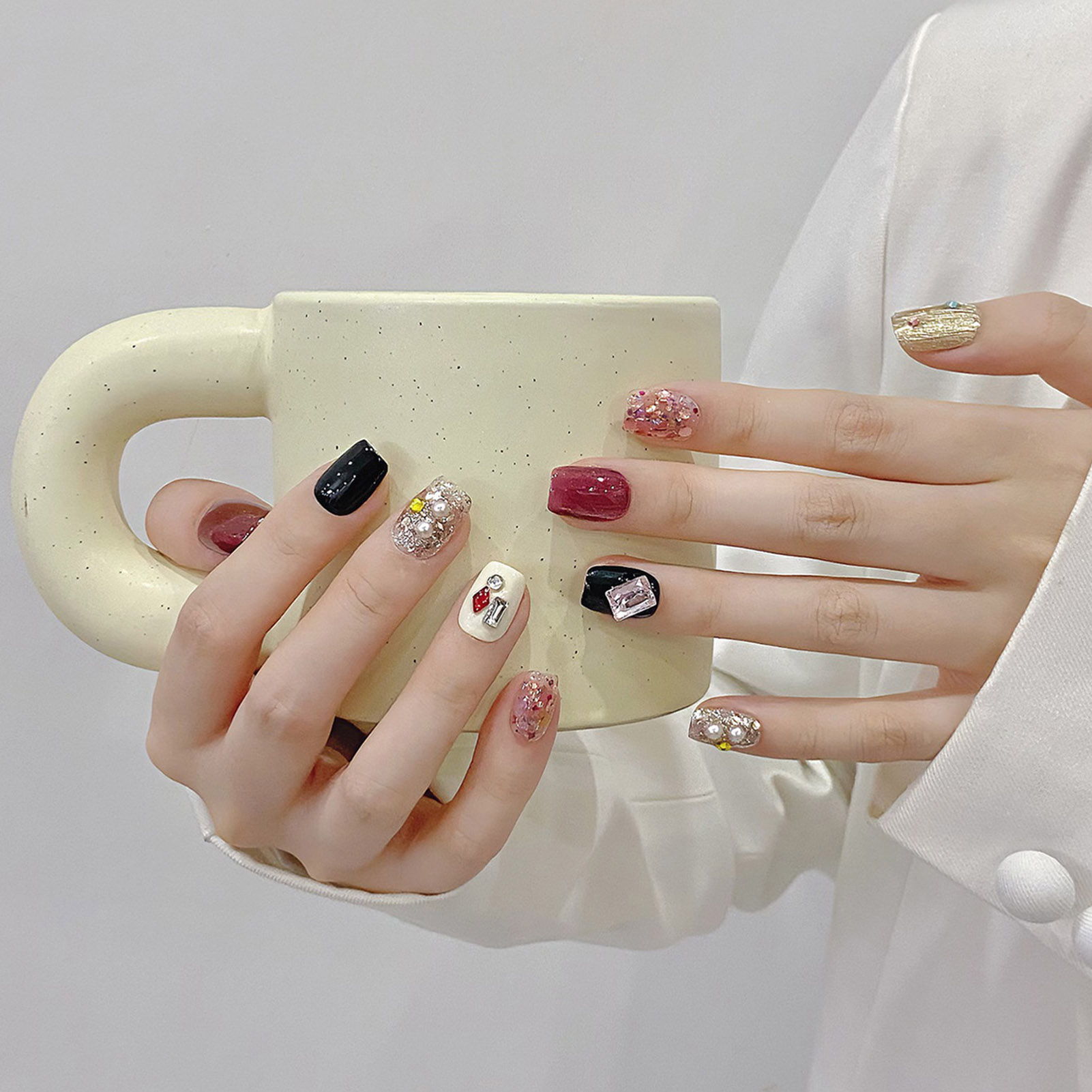 Handmade Press on Nails Glitte - đánh giá và giá Nail Art Glitter