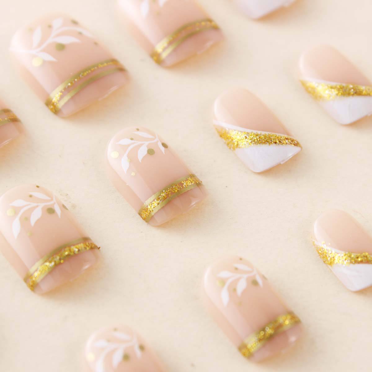 Short Medium fake nails for wo - đánh giá và giá Nail Art Glitter