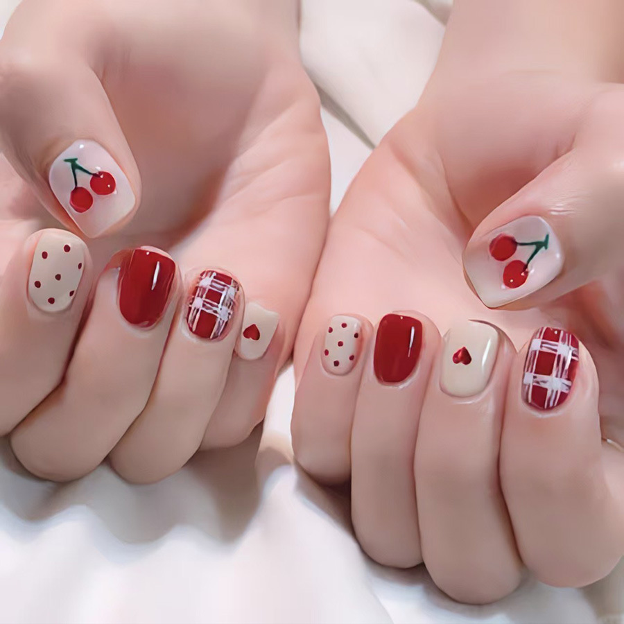 Short Square fake nails for wo - đánh giá và giá Nail Art Red